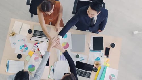 Group of Asian business team people.