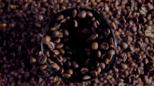 Prozess: Mahlen von Kaffeekörnern