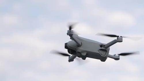 Mini-Drohne 12