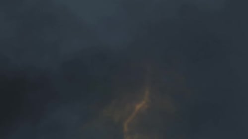 Gewitter Wolken Nacht mit Blitz-Hintergrund