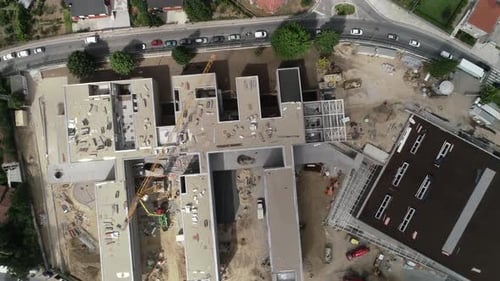 Baustelle Bau eines großen modernen Gebäudes