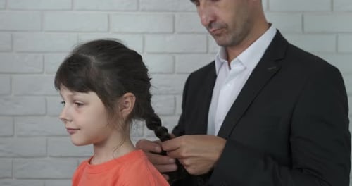 Busy Man Make Hairstyle
