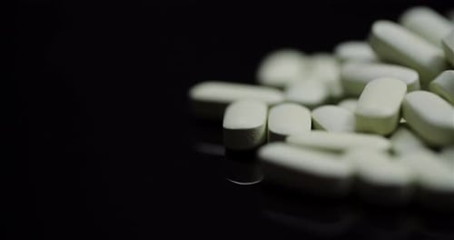 Medizinische Tabletten und Pillen rotierend, Pharmazeutische Industrie