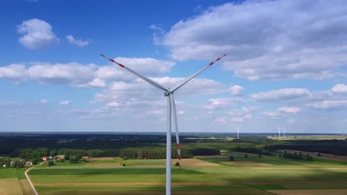 Großer Windenergiekonverter für die Stromerzeugung