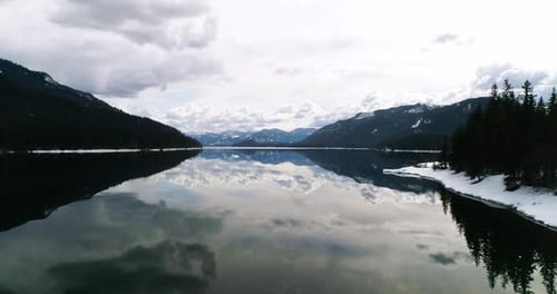 Mountain Lake Reflection Detailed Clouds Trees Still Lake Water Aerial Rise Above