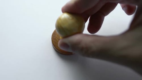 Sceau rond en bois estampé sur papier blanc vierge, modèle vierge, contrôle de la qualité
