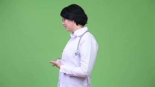 Female Doctor Explains Medical Information