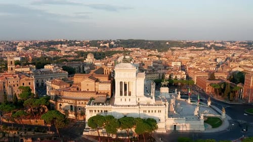 Vista aérea de Vittoriano, famoso marco em Roma, Itália