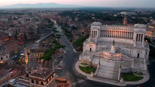 Vista aérea de Vittoriano, famoso marco em Roma, Itália