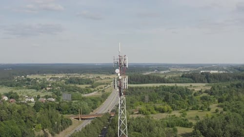 5G Cellular Network Transmitting Antenna