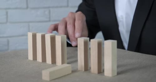 Colabore nos negócios com o jogo.