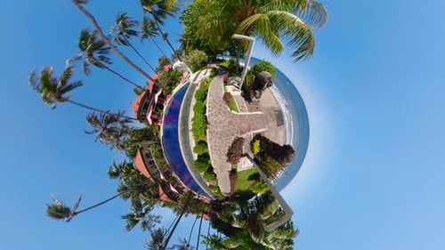 Hotel in einem tropischen Resort