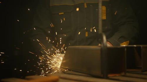 Worker Schleifeisen