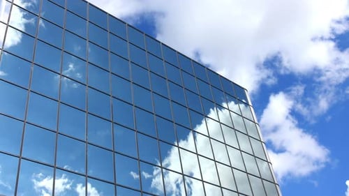 Cloud-Reflexionen im Bürogebäude