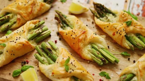 Baked Green Asparagus Wrapped in Puff Pastry