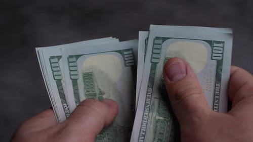 US-Dollar 28