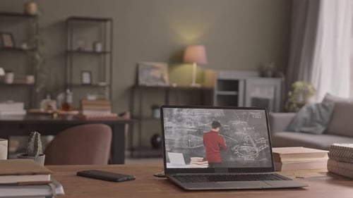 Laptop mit Online-Videolektion