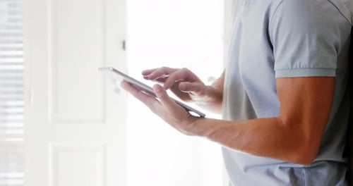 homme, utilisation, tablette
