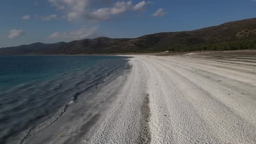 Mineral Tectonic Lake