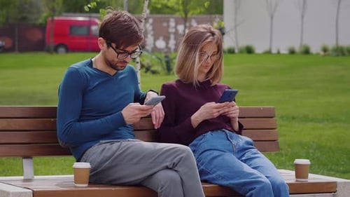 Redes sociales al aire libre.