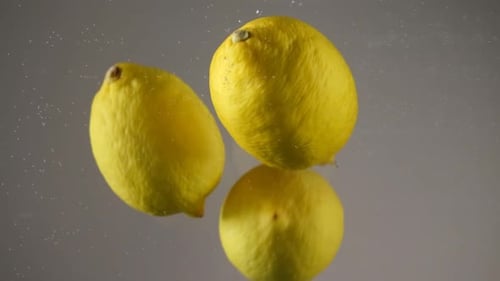 Lemons in Water