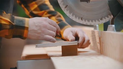 Carpentry - Making Marks for Cutting