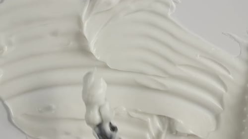 Cream Spread Smoothly with Spatula