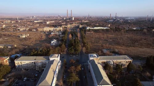 Luftverschmutzung in der Nähe der Stadt