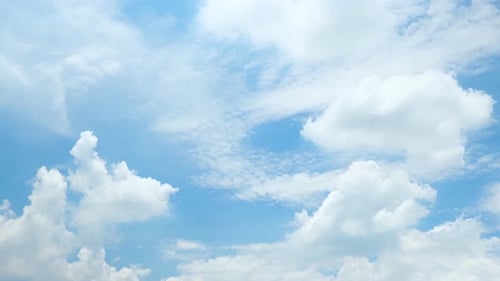 4K Sky Time lapse, beau fond, Timelapse du ciel de gratte-ciel.
