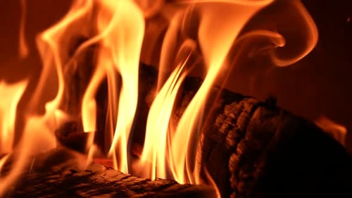 Fuego en la chimenea 13