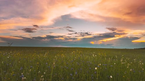 Hyperlapse Pan Slider Shot Sunset Cloudy Sky With Fluffy Clouds