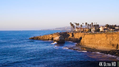 4K Sunset Cliffs Beach Coastline in Sunny San Diego, California