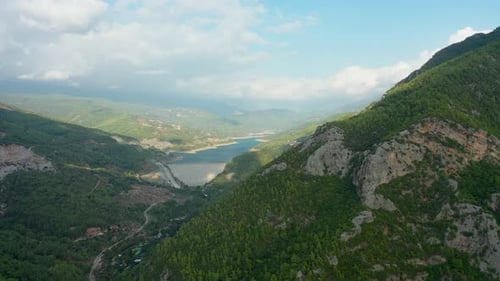 Rivière dans les montagnes d'Alanya, Turquie