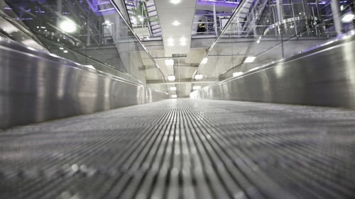 Travelator Motion dans l'aéroport