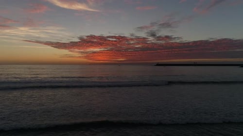 Beautiful Sea Waves Horizon