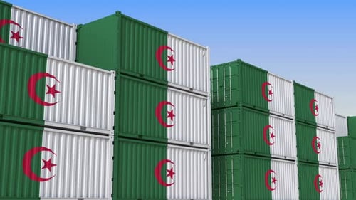 Containerwerft voller Container mit Flagge von Algerien