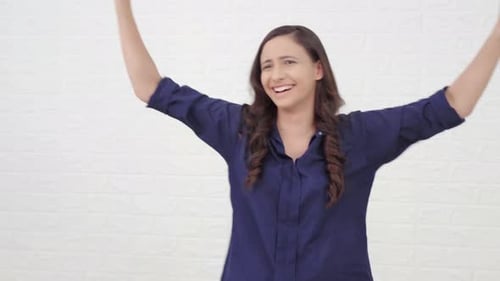 Menina indiana dançando