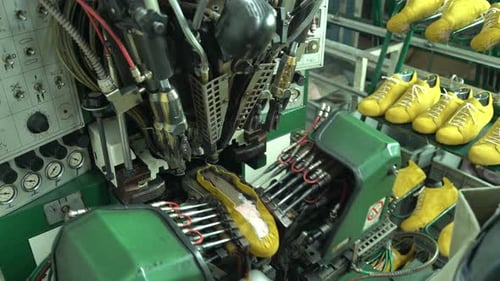 Shoe Manufacturing Factory Worker Working 3