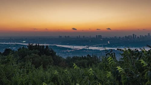 Landschaft des Sonnenuntergangs am Bosporus in Istanbul 02