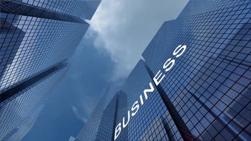 edificios altos con ventanas de espejo en el distrito de negocios. hay una inscripción comercial.