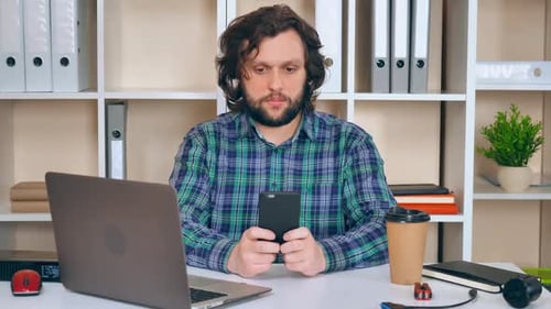 Portrait Worker in Startup Company