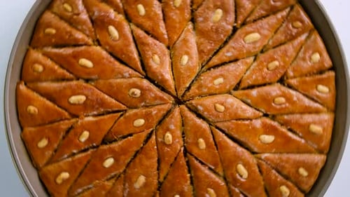 Baklava azerbaïdjanais sur la table
