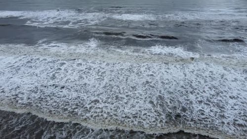 Ondas después de la tormenta aérea