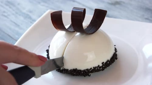 Mousse Hemispherical Cake with Vanilla Flavor