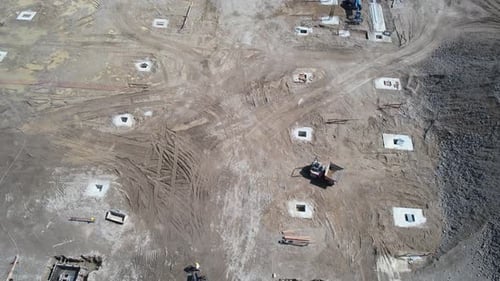 Blick von oben auf die Baustelle