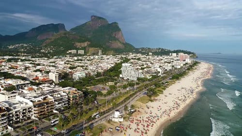 Viagem de verão no Rio de Janeiro, Brasil. Marco da cidade costeira. Viagem tropical