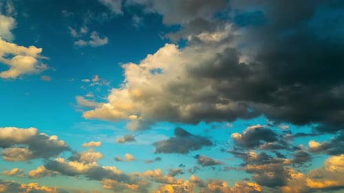 Dreamy Clouds Moving in a Time Lapse Sky