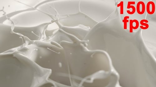 Creme-Milch spritzt Macro Shot 4K