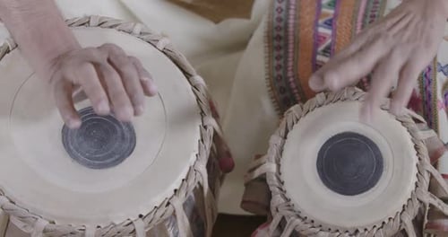 Batteur, percussions, interprète de musique indienne, art beats