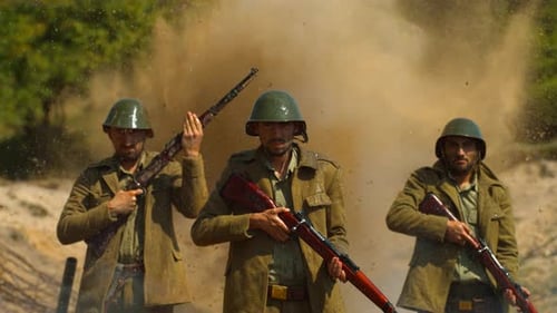 WW2 soldiers on the battlefield, Ultra Slow Motion